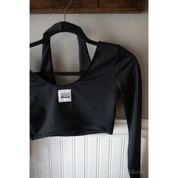 SALE Frankies Bikini Active Speedy Long Sleeve Crop Top NEW - Picture 5 of 5